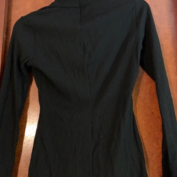 Reformation long sleeve - Picture 2 of 3